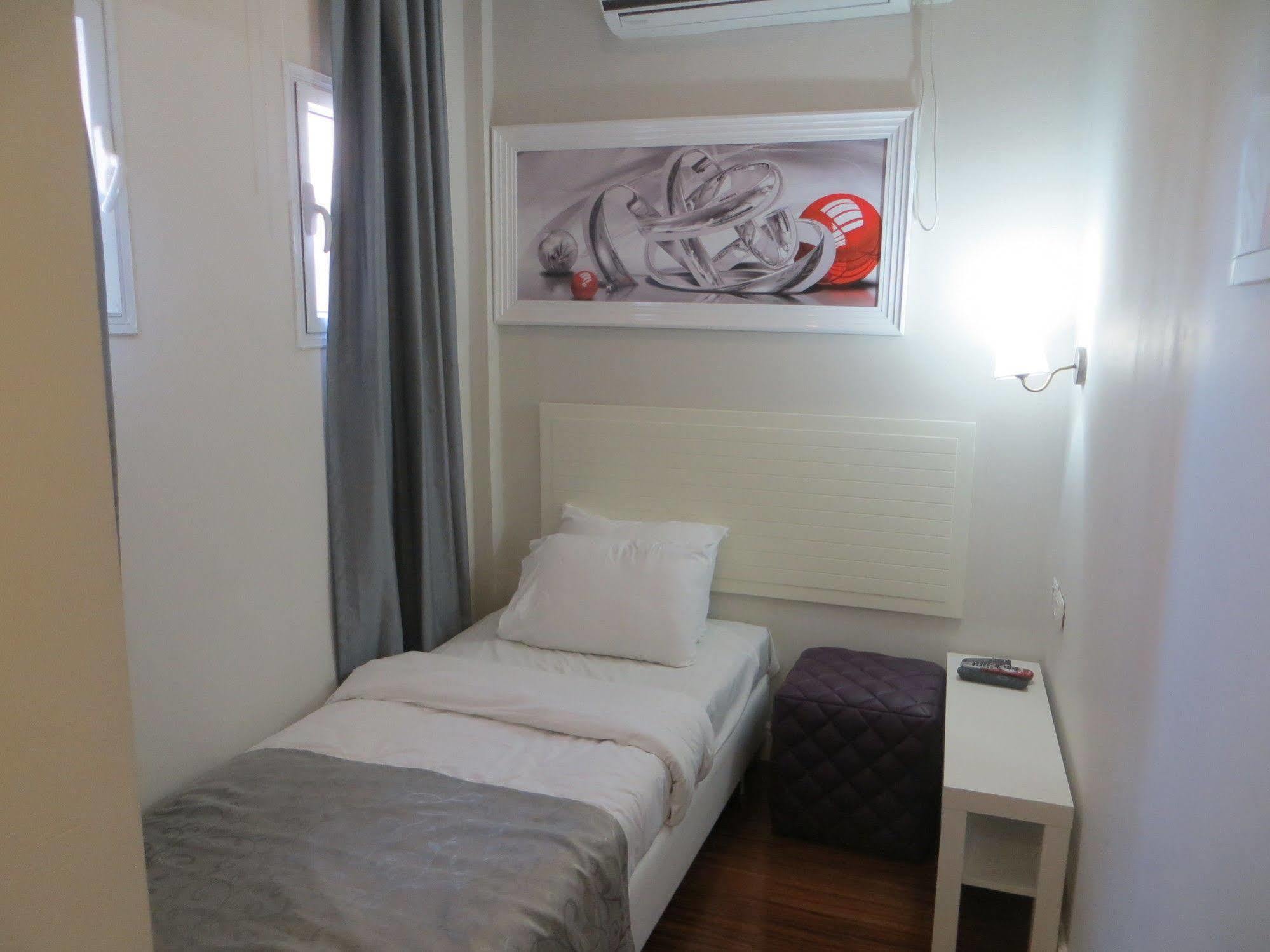 Lenis Hotel Tel Aviv Exterior foto